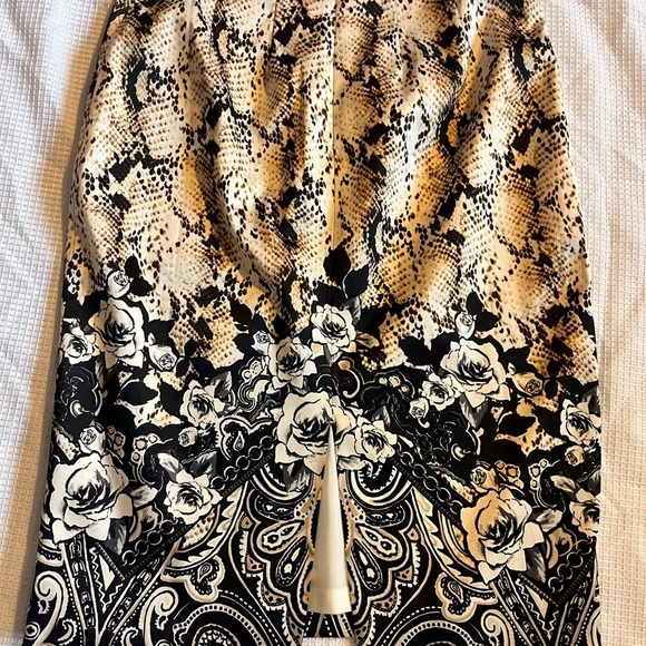 White House Black Market floral snakeskin Skirt Sz 00 - Picture 6 of 12